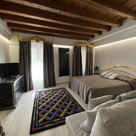 Ln Homes Venice - San Marco Canal View Экстерьер фото