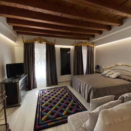 Ln Homes Venice - San Marco Canal View Экстерьер фото
